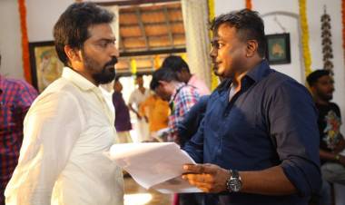 தொடர்ந்து படங்களை இயக்கவே விரும்புகிறேன் - இயக்குநர் டீகே