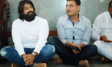 "KGF Chapter 2" Movie Pooja Stills