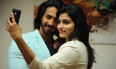 “Uchakattam” Tamil Movie Stills