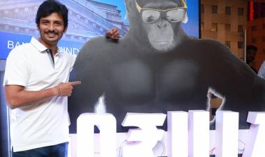 சிம்பான்ஸி குரங்குகளை தத்தெடுத்த "கொரில்லா" திரைப்பட குழு