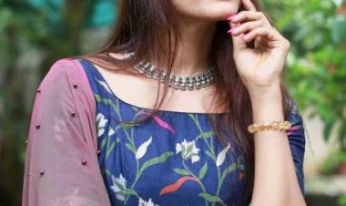 Actress Sai Dhanshika Latest Stills