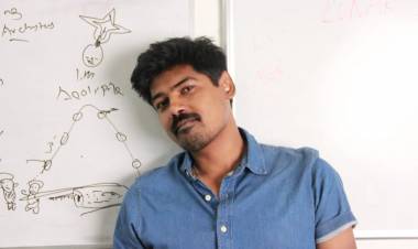 ஊரடங்கு காலத்தில் ஆன்லைனில் விண்வெளி மற்றும் விமானவியல் பாடங்கள் கற்பிக்கும் நடிகர்! 