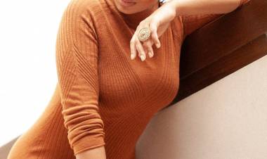 Actress RamyaPandian look stunning in these pictures from her latest photoshoot