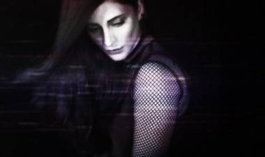 'எட்ஜ்' பாடலுக்கு பெரும் வரவேற்பு - ஸ்ருதிஹாசன் உற்சாகம்