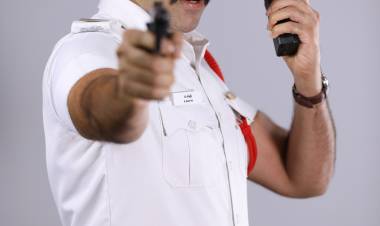  "Kabadadaari" team surprises Sibiraj with an unexpected birthday gift