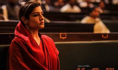 A woman who represents The People! Introducing #RamikaSen from #KGFChapter2 Happy Birthday @TandonRaveena
