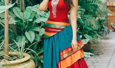 Adorable beauty! Actress  #Parvati looks pretty & elegant in these pictures from her latest photoshoot.