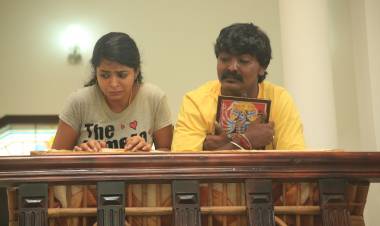 பேய் இருக்க பயமேன்