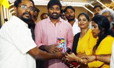 சென்னை நாவலூரில் கார் கேர் நிறுவனத்தை திறந்து வைத்த  நடிகர் விஜய் சேதுபதி..!