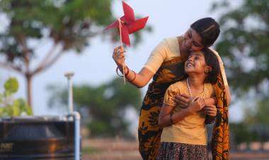 விஷால் பிலிம் பாக்டரி சார்பில் விஷால் தயாரித்து வரும் படம் ‘சக்ரா’. இப் படம் இம்மாதம் 19_ம் தியதி திரைக்கு வருகிறது. 