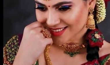 #Actress #SherinShringar looks pretty in this traditional outfit .. @knowsherin