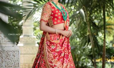 Most Beautiful "Bigil" Fame Actress @GayathriReddy95 Looks Stunning in #ugadispecial Traditional Outfit.