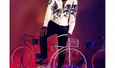 #MakkalSelvan @VijaySethuOffl from the #ManOfFusion photoshoot series !!