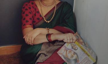 Sometimes classics are the best. #ActressVasundhara in a traditional look.