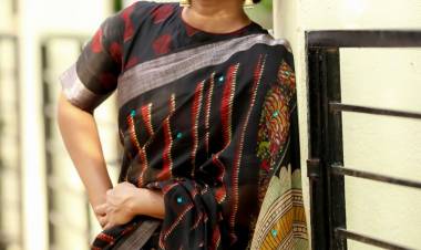 #Mandela Heroine   @sheelaActress looks classic in her recent images