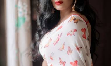 Bigg Boss fame Actress #ReshmaPasupuleti Looks Stunning  in the recent photoshoot stills. 