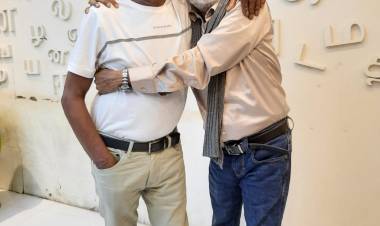 Ace Director @offBharathiraja sir watched the movie #KasadaTabara yesterday and heaped praised the team with loaded emotions...