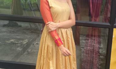 Actress #MeenakshiGovindarajan dazzles in the beautiful attires. Here check out her latest photoshoot stills