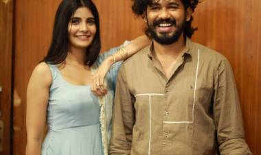 தமிழக இளைஞர்களின் கனவு நாயகனாக வலம் வரும் நடிகர் ஹிப்ஹாப் ஆதி மீண்டும் இயக்குநராக களமிறங்கியிருக்கும் திரைப்படம் ‘சிவகுமாரின் சபதம்’.