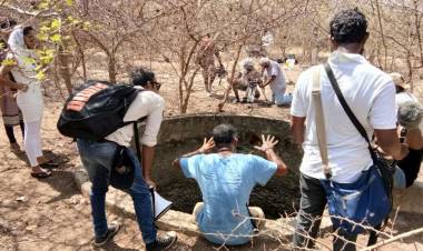 ஸ்கை magic  பட நிறுவனம் சார்பில் காயத்ரி ரஞ்சித் மற்றும் பாக்ய லட்சுமி டாக்கீஸ் நிறுவனம் சார்பில் பாக்ய லட்சுமி வெங்கடேஷ் ஆகியோர்  இணைந்து  தயாரித்துள்ள படம் " சினம் கொள் " 