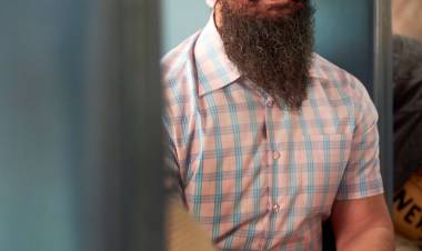 அமீர்கான் கதையின் நாயகனாக நடித்திருக்கும் ‘லால் சிங் சத்தா’ எனும் திரைப்படத்தின் தமிழ் பதிப்பை ரெட் ஜெயன்ட் மூவிஸ் மூலம் உதயநிதி ஸ்டாலின் தமிழகம் முழுவதும் வெளியிடுகிறார்.