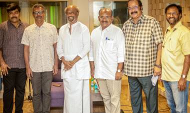 உலகமெங்குமுள்ள 100 இசைக் கலைஞர்கள் மற்றும்  பாடகர்களுடன் இணைந்து வதந்தி வலைத்தொடருக்கு இசையமைத்த சைமன் K கிங்