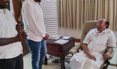 மதுவுக்கு எதிரான இதுபோன்ற படங்கள் அதிகம் வரவேண்டும் ; 'மாவீரன் பிள்ளை' படம் பார்த்துவிட்டு பாமக நிறுவனர் ராமதாஸ் பாராட்டு