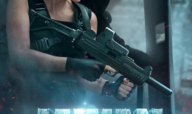 SRK LAUNCHES NAYANTHARA POSTER - THE LEADING LADY OF JAWAN WITH A POWERFUL CAPTION