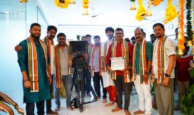 சமுத்திரக்கனி முதன்மை வேடத்தில் தெலுங்கு மற்றும் தமிழில் நடிக்கும்  புதிய படம் பூஜையுடன் துவக்கம்.