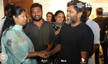 இயக்குனர் பா.இரஞ்சித்தின் நீலம் பண்பாட்டு மையம் சார்பில் நடைபெற்ற வானம் கலை விழா - வேர்க்கோடுகள் விருது வழங்கும் நிகழ்வில் எம்.பி. கனிமொழி கருணாநிதி கலந்துகொண்டார்.