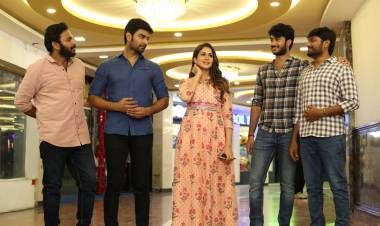 தணல்' திரைப்படம் தற்போது திரையரங்குகளில் வெளியாகி வெற்றிகரமாக ஓடிக்கொண்டிருக்கிறது!