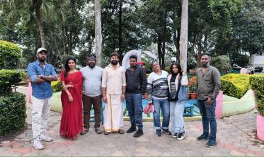 வரவேற்பைக் குவித்து வரும் “ரஜினி கேங்” ஃபர்ஸ்ட் லுக் 