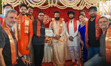 பிரசாந்த் வர்மா இயக்கத்தில், ரிஷப் ஷெட்டி நடிப்பில், மைத்ரி மூவி மேக்கர்ஸ் தயாரிப்பில், டி-சீரிஸ் வழங்கும் ’ஜெய் ஹனுமான்’ திரைப்படம், ஹனுமான் பிறந்த இடமான ஹம்பி அஞ்சனாத்ரியில் பாரம்பரிய பூஜையுடன் பிரம்மாண்டமாக துவங்கியது!