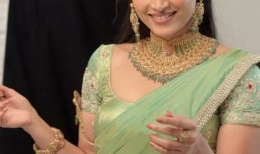 Actress Srinidhi Shetty Latest Stills
