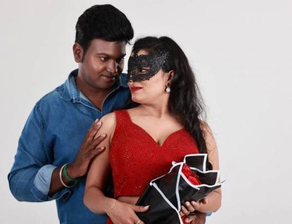 கமர்ஷியல் ஹாரர் காமெடியாக உருவாகியுள்ள "இருள் சூழும் இரவினிலே"  