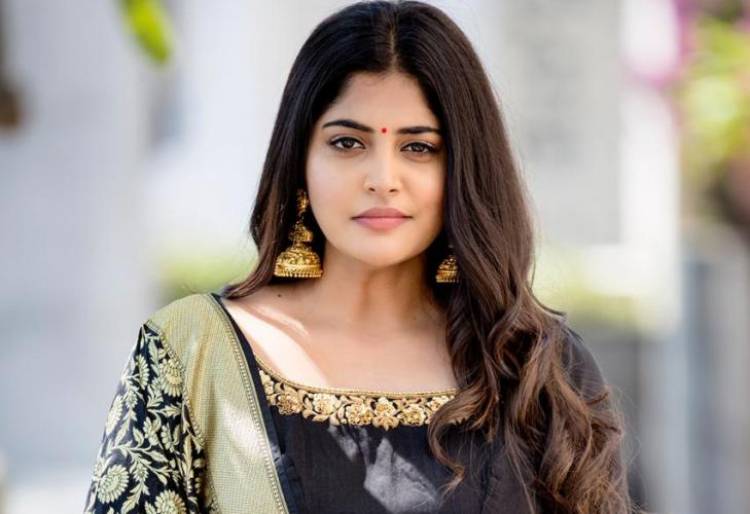 Latest Photoshoot Stills of Actress Manjima Mohan