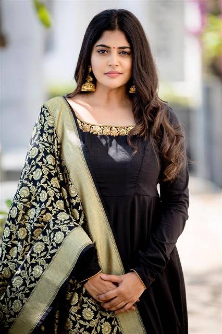 Latest Photoshoot Stills of Actress Manjima Mohan