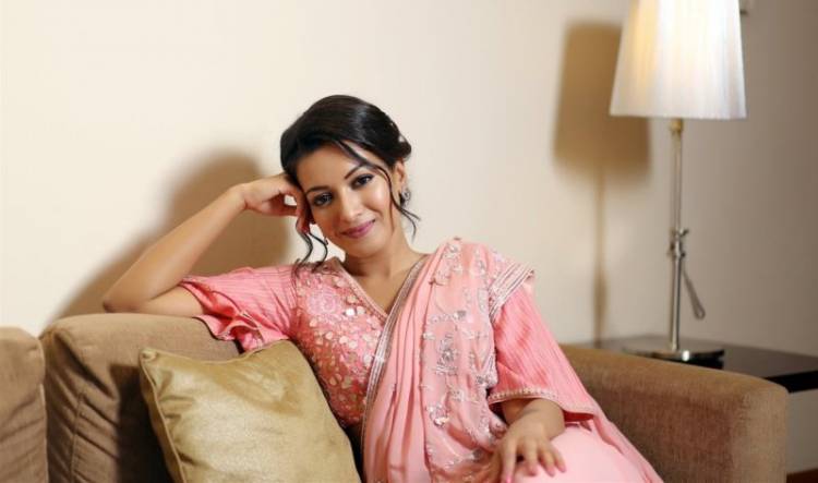 Stunning Photoshoot Stills of Catherine Tresa