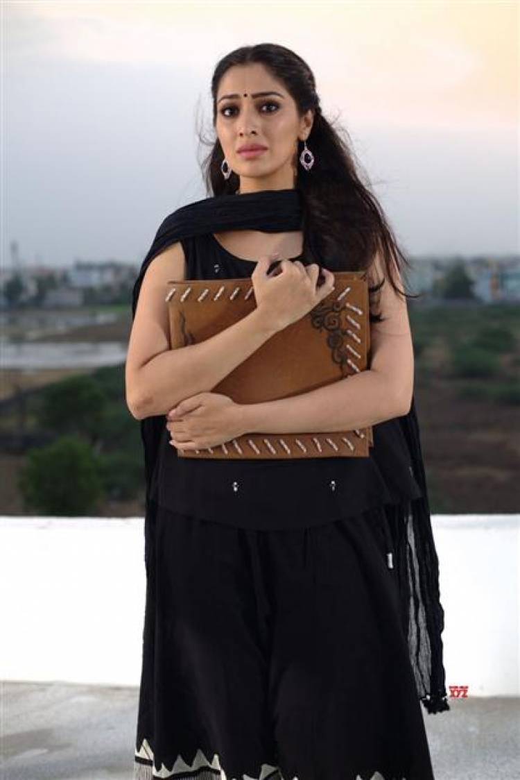"NEEYA 2" Movie Brand New Stills 
