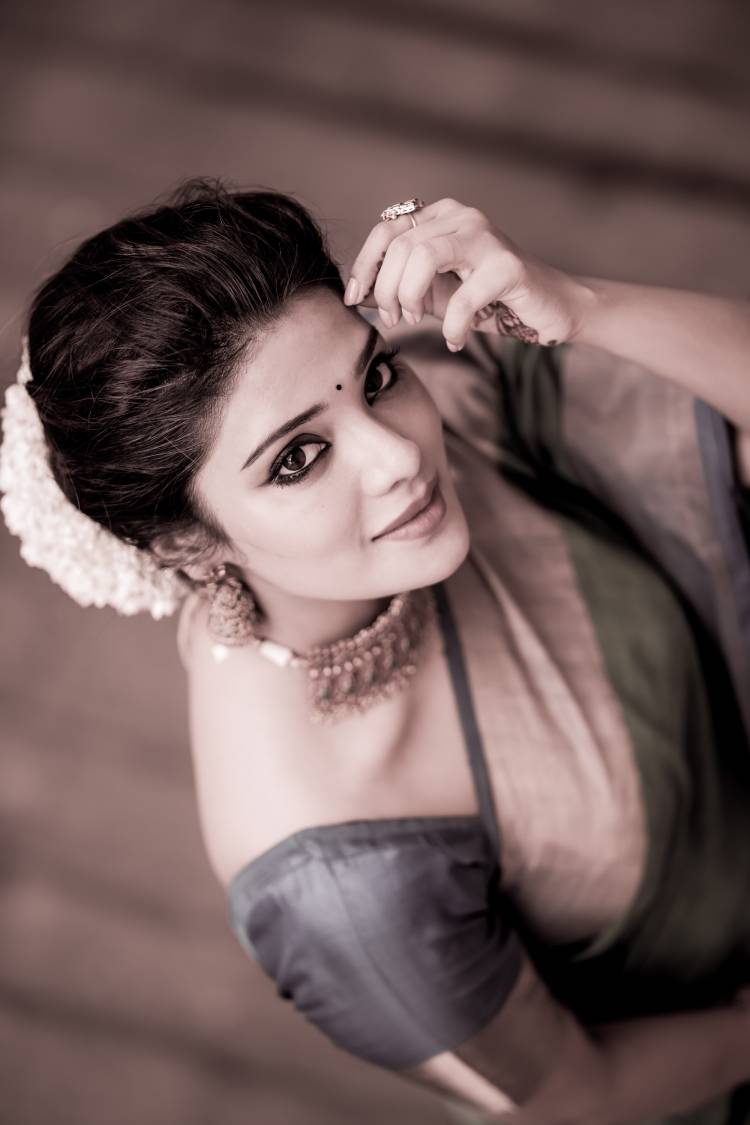 Actress Aathmika Recent Traditional love pics 