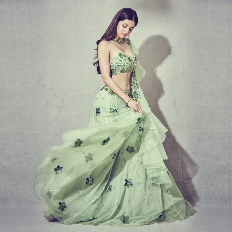 Glorious in green! Pretty Actress Vedhika strikes some really classy poses in this beautiful green outfit!