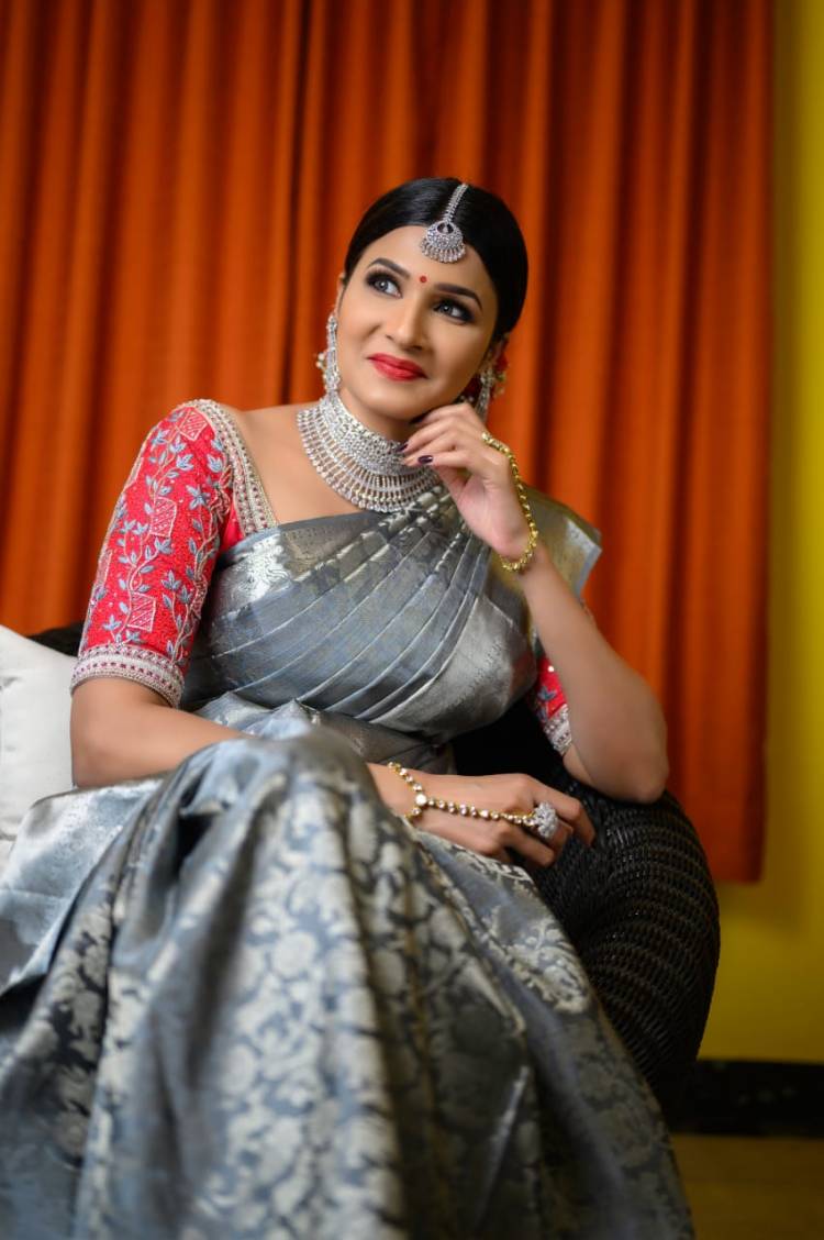  Take a Look at the Eye Capturing Stills of Actress  Anjenakirti  