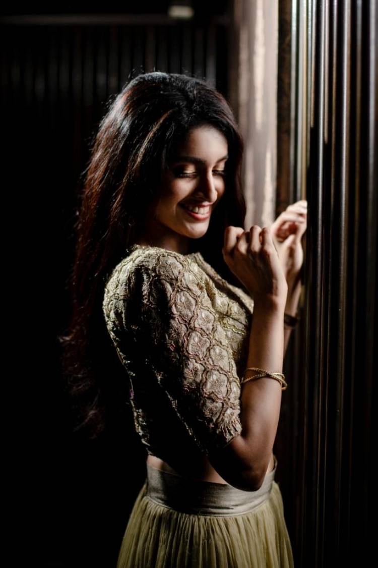 Elegant and Classy Clicks of Actress #TanyaRavichandran