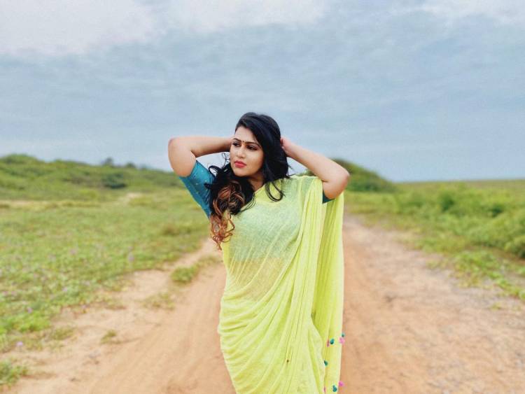Charming pictures from Actress #Champika latest photoshoot!