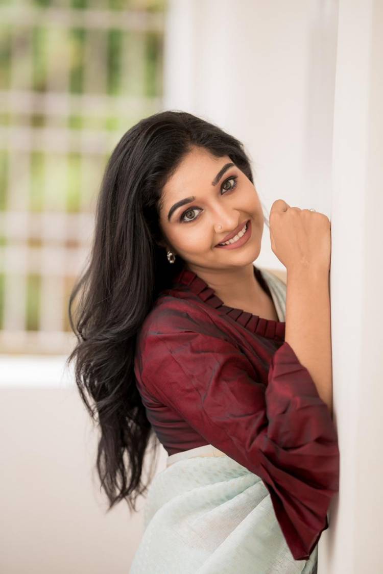 Actress #NeelimaEsai looks stunning in this saree @neelimaesai