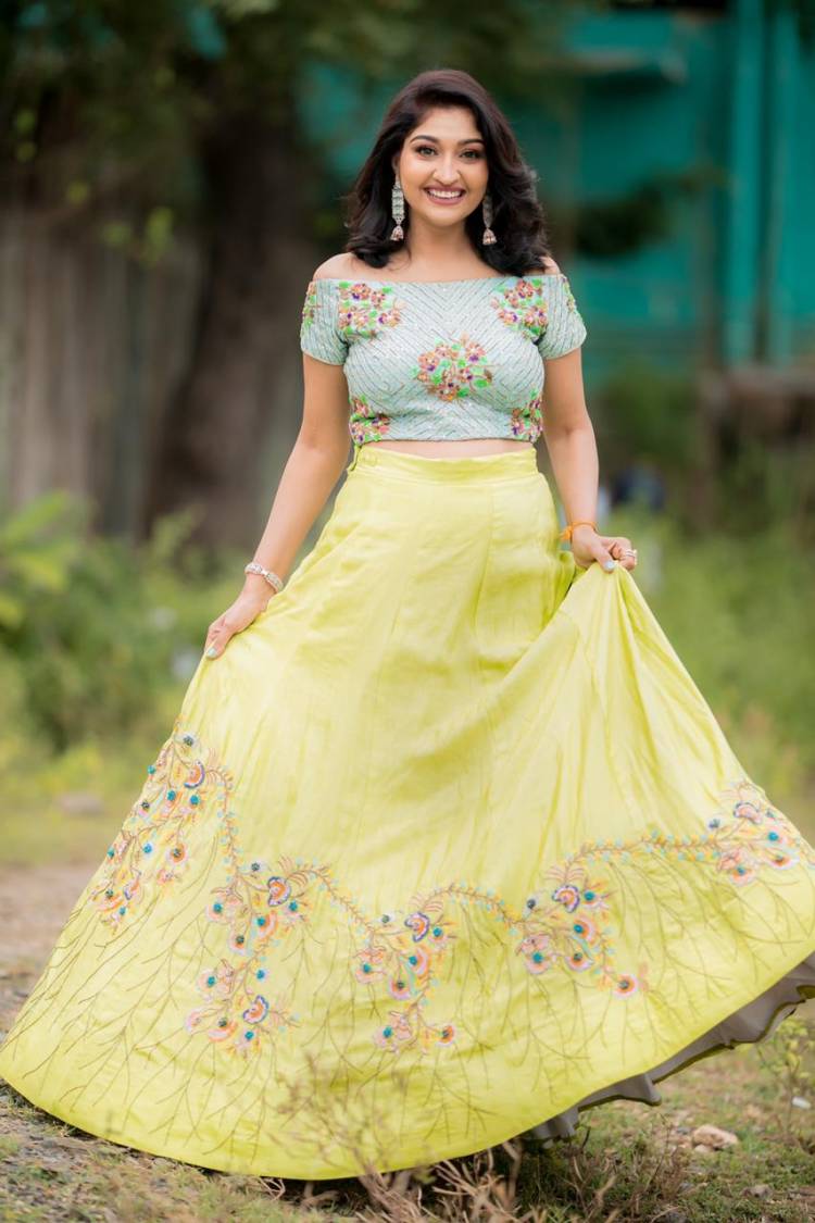 Actress #NeelimaEsai looks adorable & pretty from her recent photoshoot.