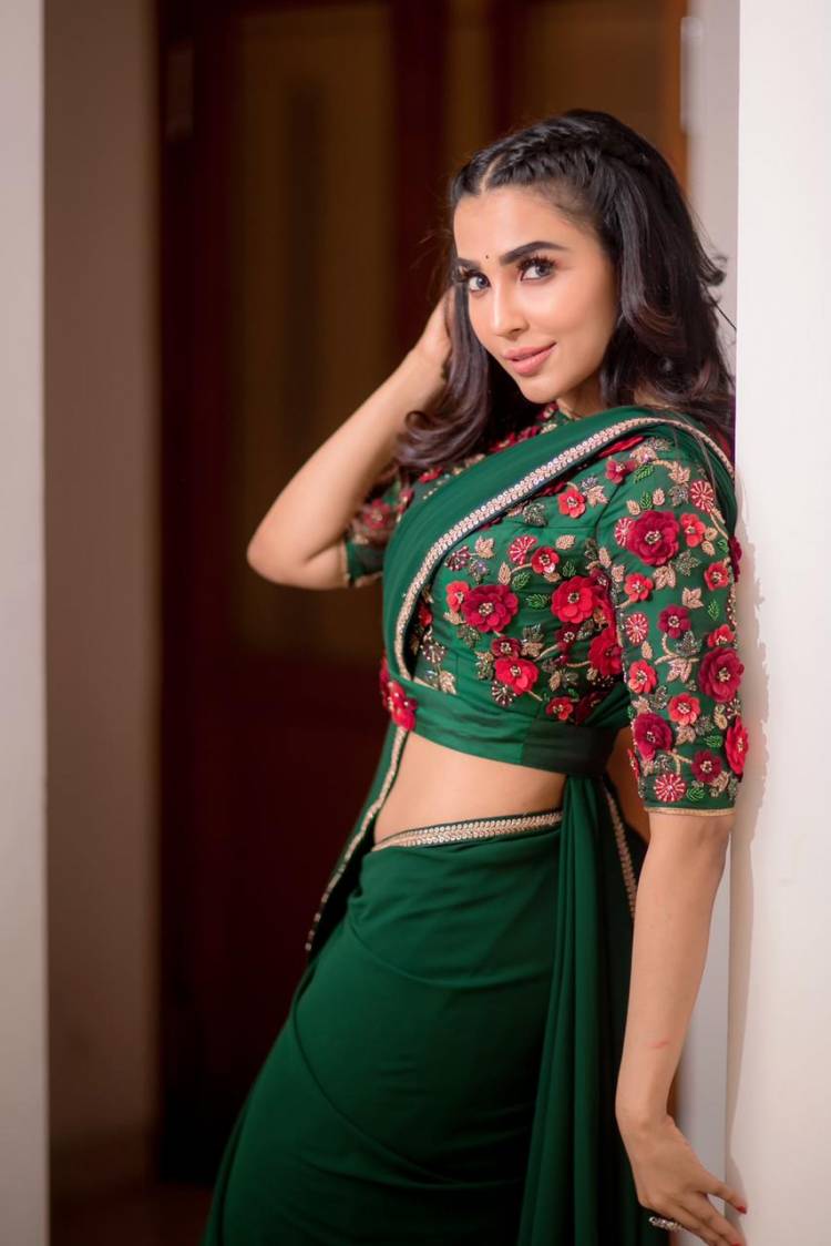 Gorgeous in green! Actress  #Parvati looks absolutely adorable in these pictures from her latest photoshoot.