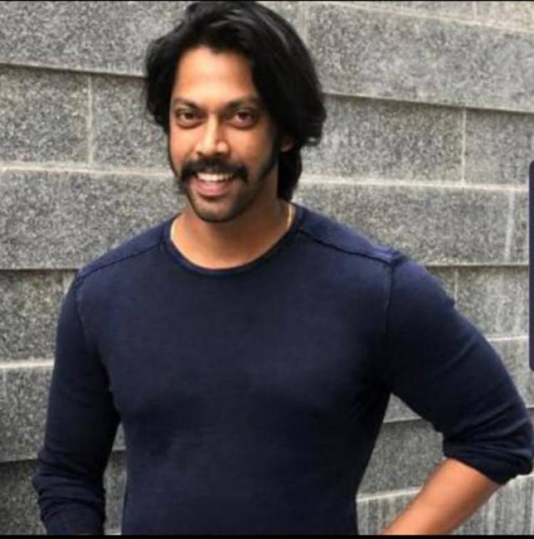 ரெதான் - தி சினிமா பீப்பிள் இந்தர்குமார் தயாரிப்பில் சிவா கதாநாயகனாக நடிக்க - காமெடியனாக யோகி பாபு நடிப்பில் முத்துக்குமரன் இயக்கத்தில் "சலூன்"