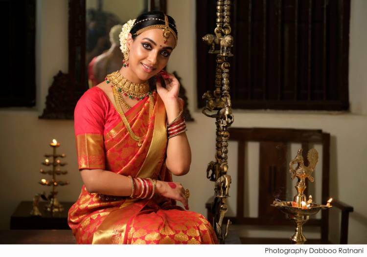 பாலிவுட்டிற்கு செல்லும் தென்னிந்திய பெண் அம்ரின் குரேஷி