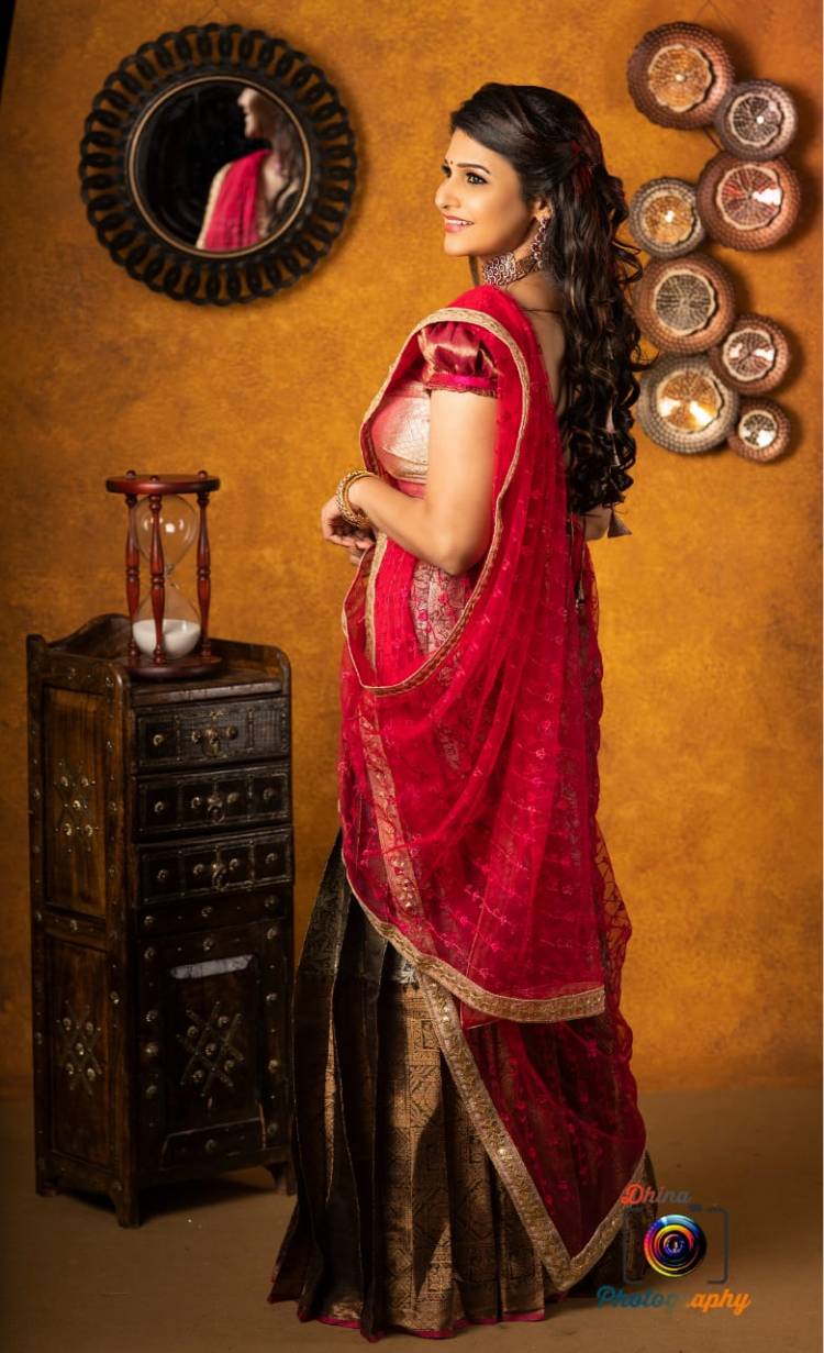 The Latest Stunning Photoshoot Stills Of Actress #AnjenaKirti Gives A Dazzling Look In A Solid Ethnic Wear!!